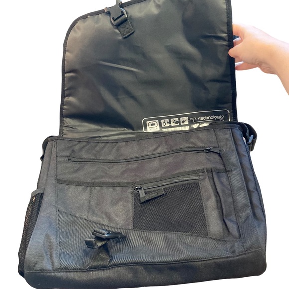 NWOT OGIO | Messenger / Laptop Bag - Picture 11 of 15